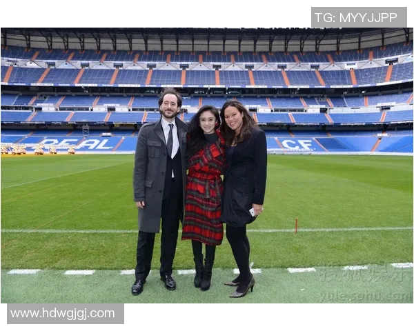 足球明星赛场瞬间定格精彩时刻尽显风采与激情的照片集锦