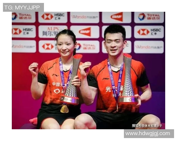 上海羽毛球队团结协作展现实力大满贯赛事点评与分析