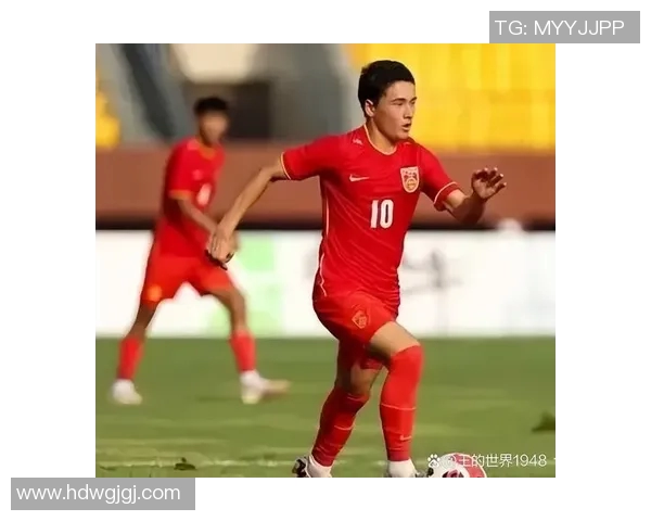 足球明星们的年龄揭秘从年轻新星到经验老将的成长轨迹 足球明星们的年龄揭秘从年轻新星到经验老将的成长轨迹